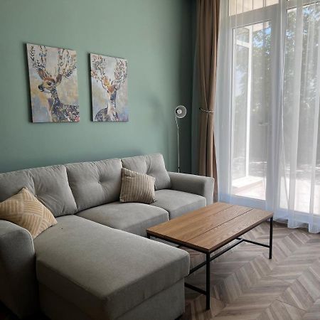 Las Brisas Garden Apartment Burgas Exteriör bild