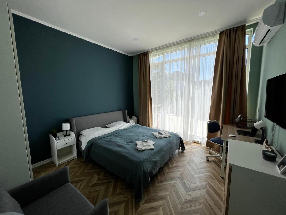 Las Brisas Garden Apartment Burgas Exteriör bild